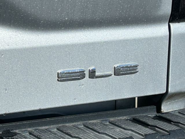 Main image 6
