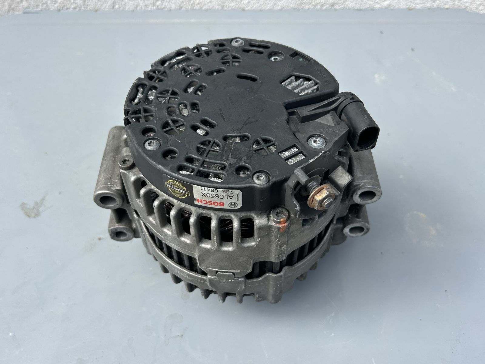 Main image 2