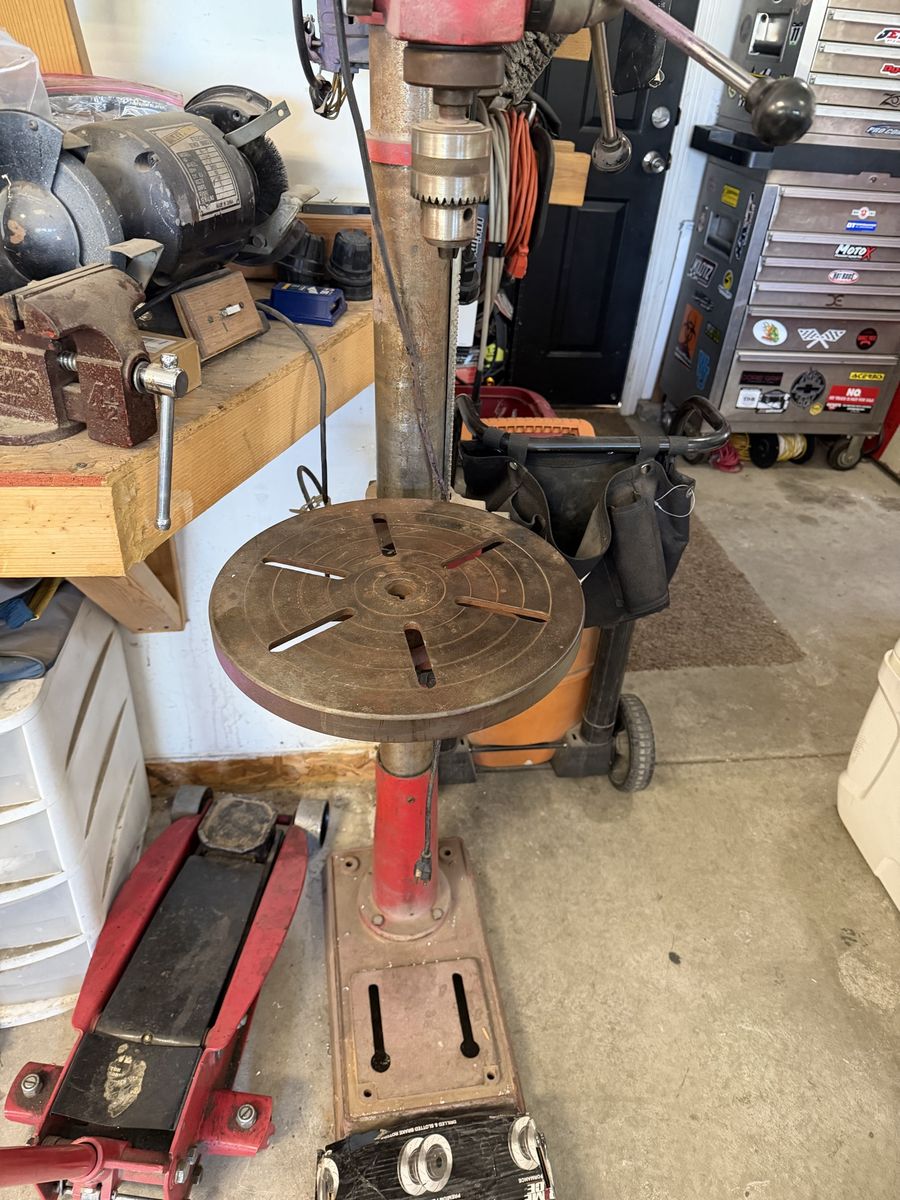 Main image 3