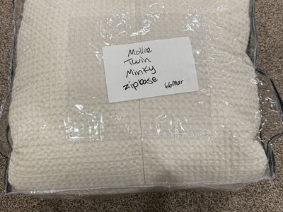 Beddys TWIN Minky Zipbase Mollie