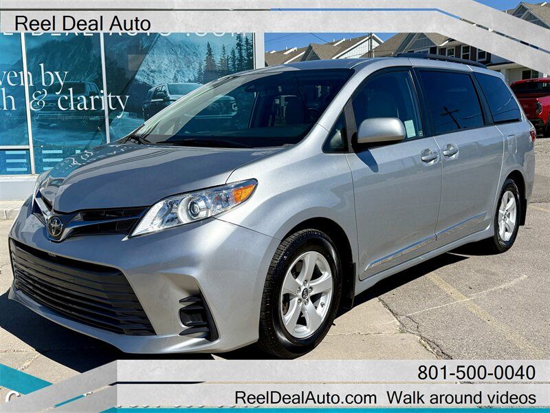 2019 Toyota Sienna LE 8-Passenger