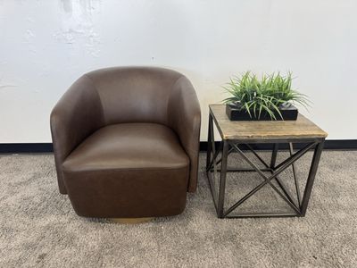 NEW COSTCO HENREDON LEATHER SWIVEL ACCENT CHAIR