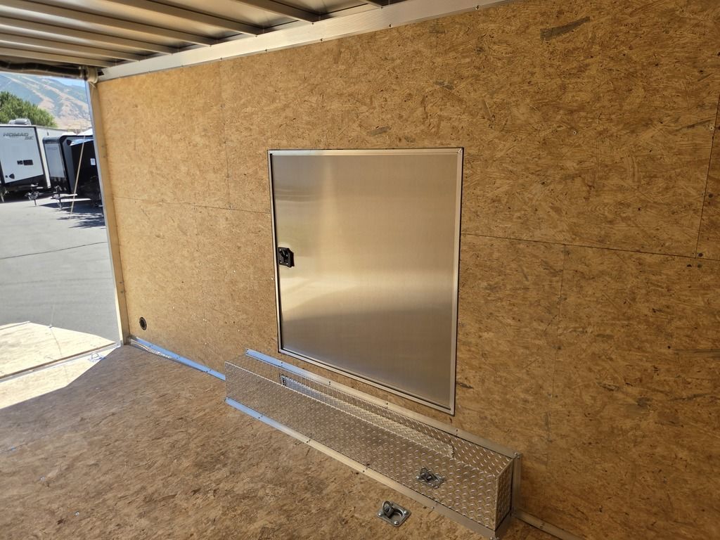 Main image 3