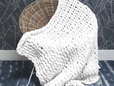 Handmade Chunky Knit Blanket - White, Super Soft, Cozy Throw