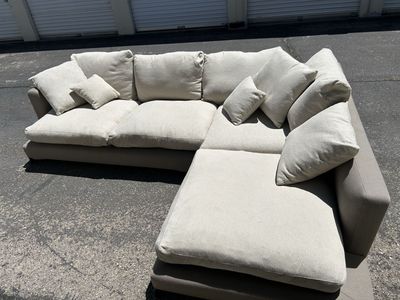 Camerich Designer Sectional Sofa – Great Condition