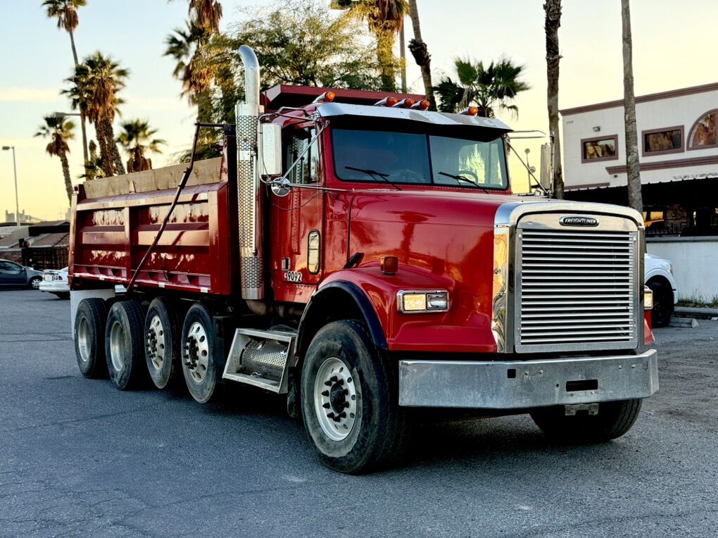2010 FREIGHTLINER FLD120 DUMP TRUCK