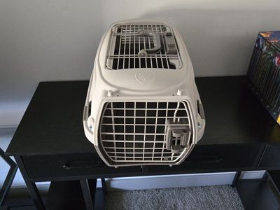 Cat carrier