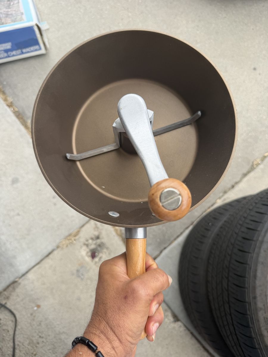 Victorio Kitchen Products VKP1225 Hand Crank Stove Top Popcorn Popper Pan