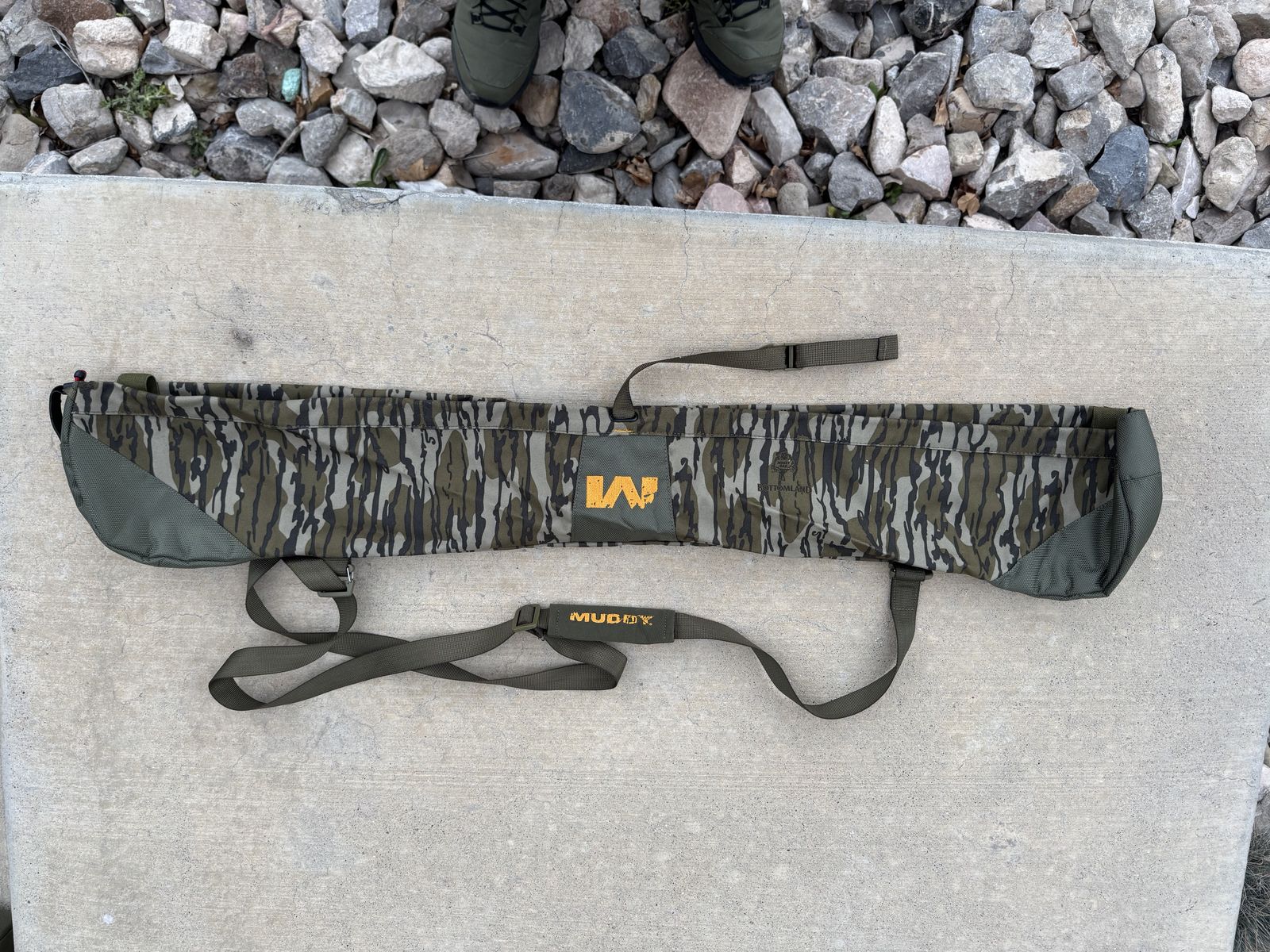 Muddy Bow Sling