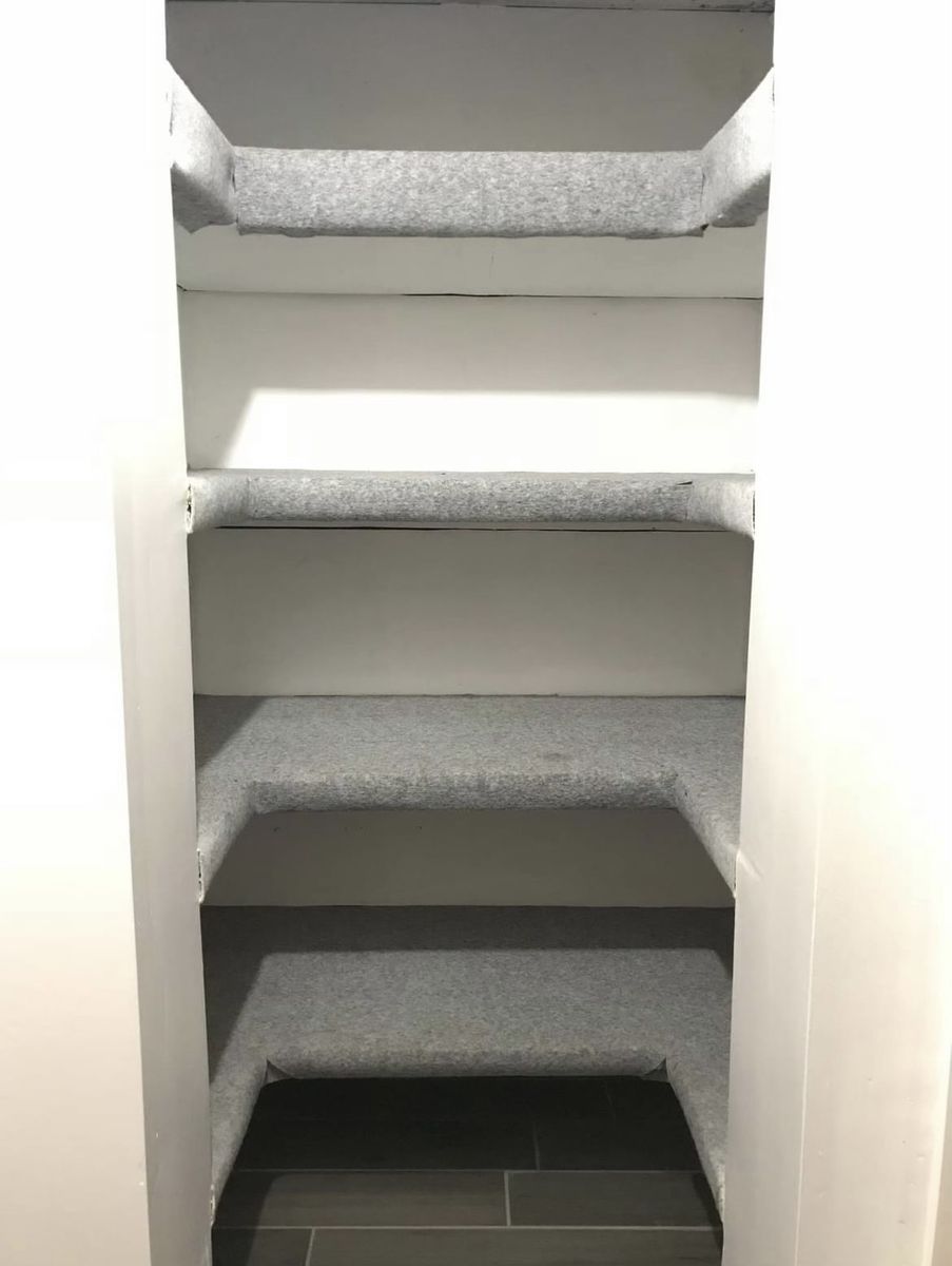 Main image 6