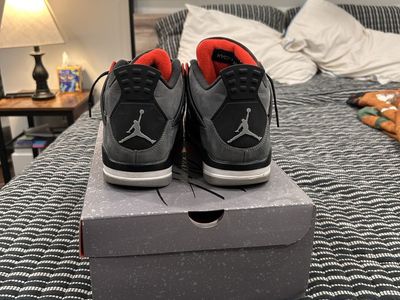 Nike Air Jordan 4 Retro Infrared (2022) – Men’s Size 9