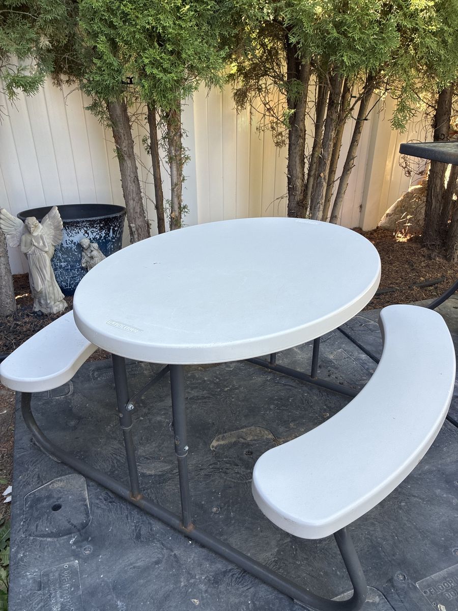 Lifetime kids picnic table with benches 