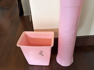 Vintage Pink Plastic Bathroom Accessories Set Trash Can and Toilet Paper Holder