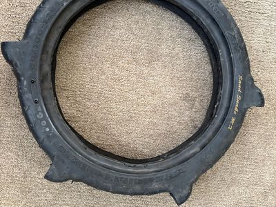 Paddle tire
