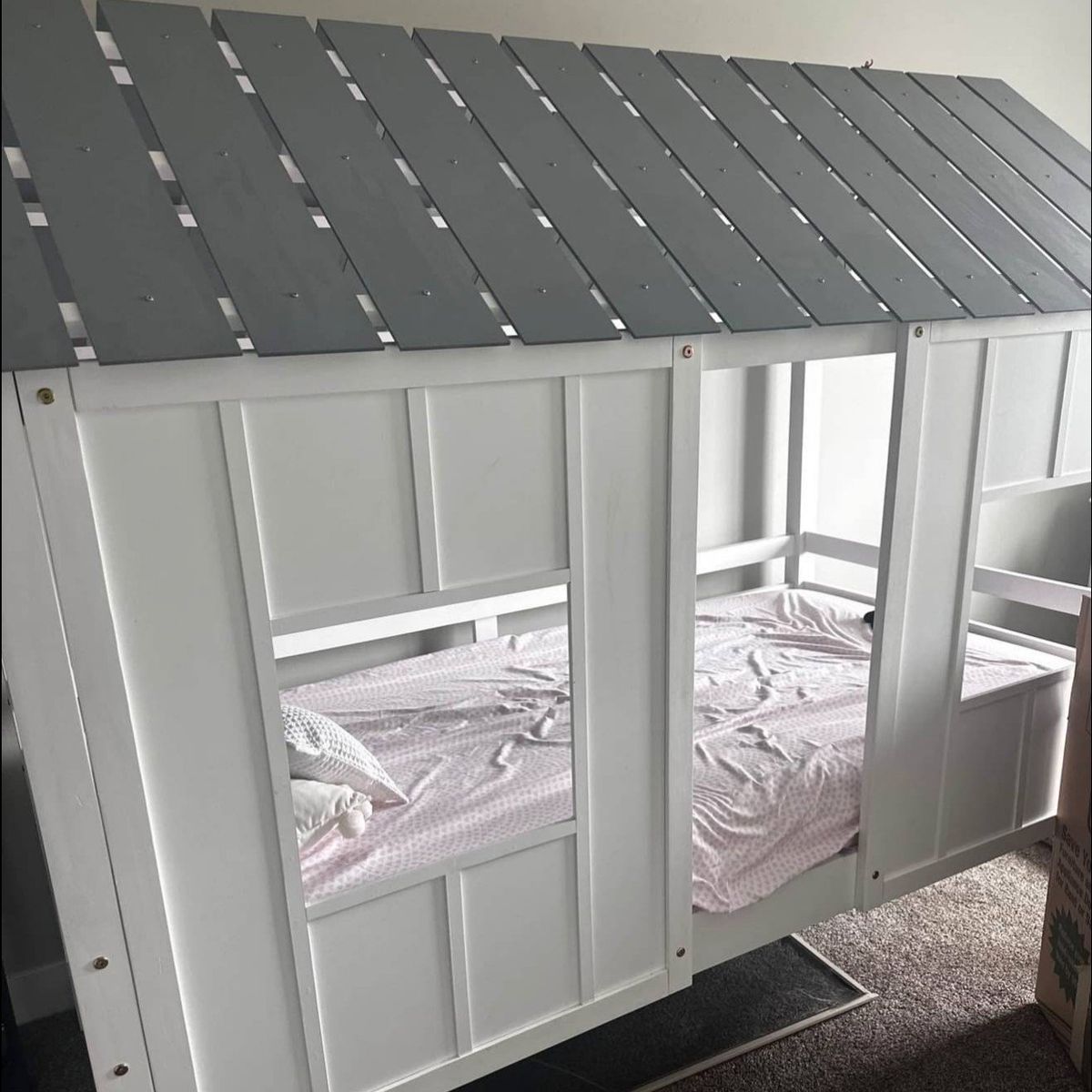 Kids House Bed - Great Shape