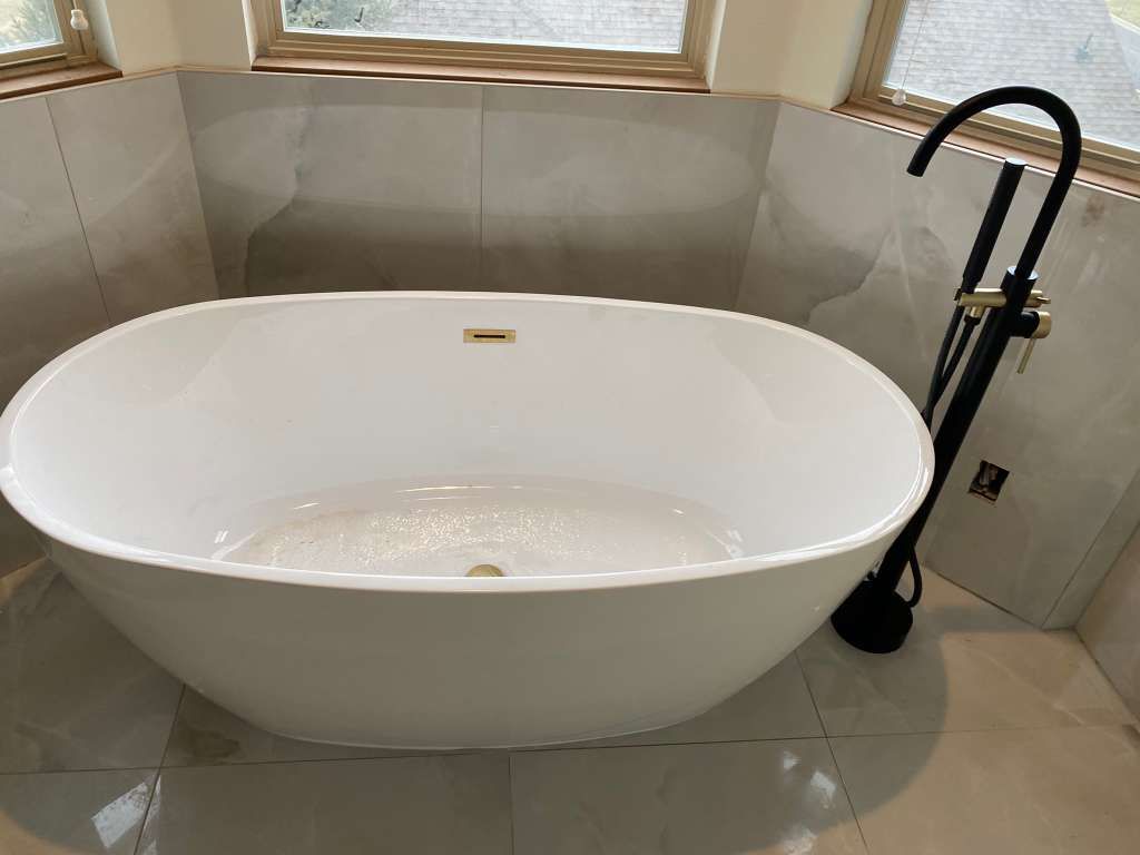 Bathroom Remodeling | Shower & Tub Installation | Plumbing Upgrades | Fixture Replacement | Custom Bathrooms | Water Heaters