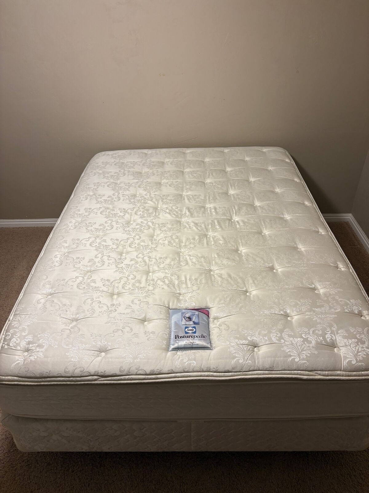 Pillow top queen bed