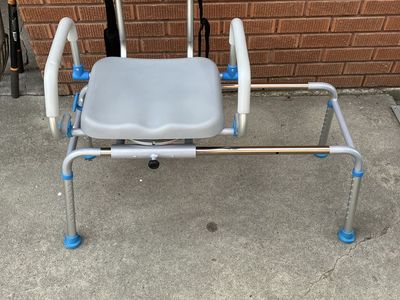 New Loyoda Sliding Swivel Bath Bench Chsir