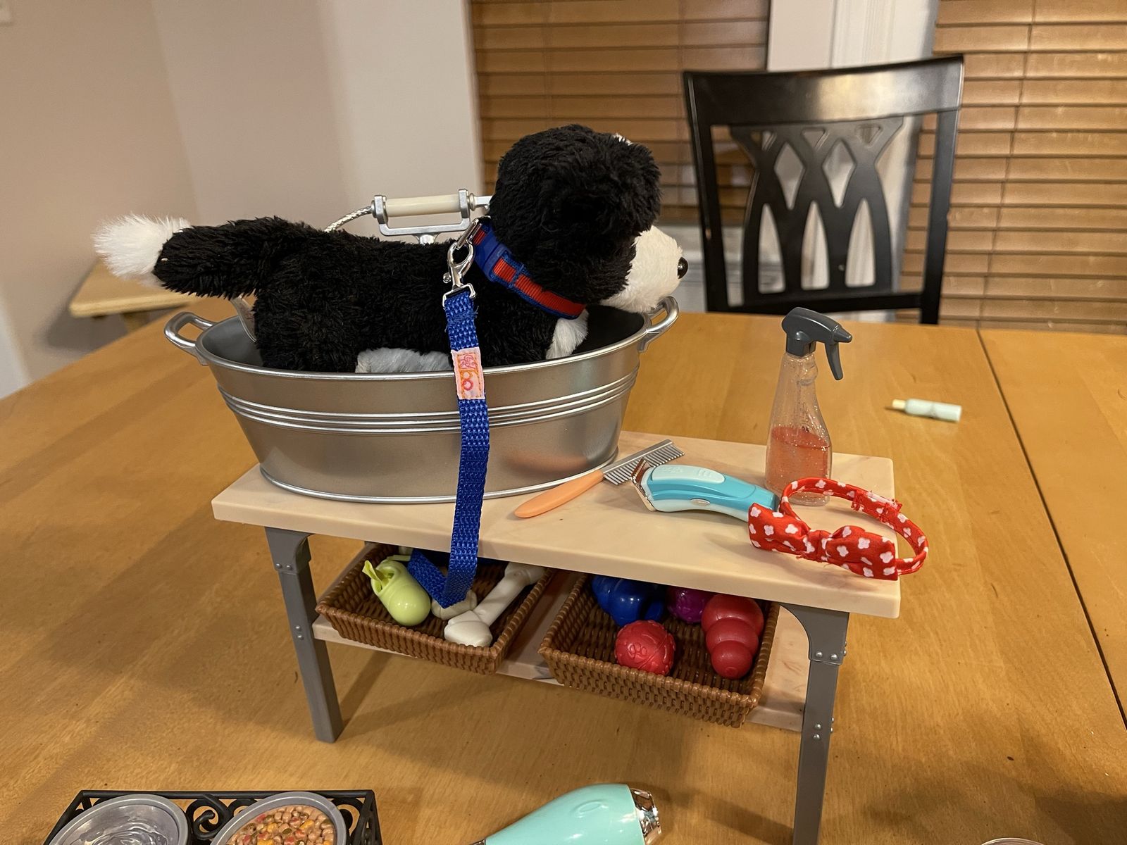 Our Generation Pet Store/Grooming Set (pets included)