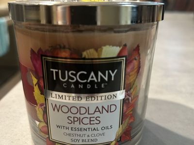 NEW Tuscany Woodland Spices Soy candle – 3 wick