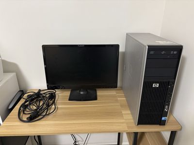 HP Z400 Computer Tower & Planar Monitor