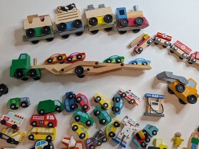 Janod Melissa and Doug Wooden Magnetic Train & Vehicle Set - Assorted Cars, Trucks, & People - Used Condition