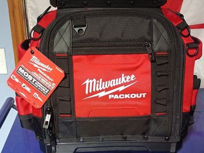 Milwaukee PACKOUT 15" Structured Tool Bag 48-22-8316 - Red/Black, 50lb Capacity, Modular Storage