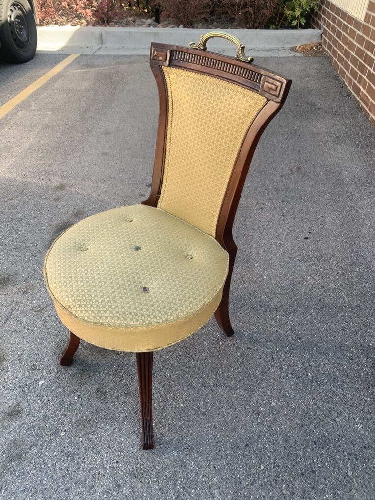HICKORY Chair Co. Parlor Château side chair MCM