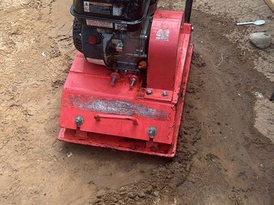Plate compactor