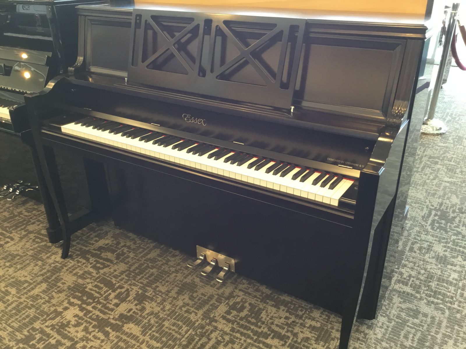 ESSEX PIANO BY STEINWAY 