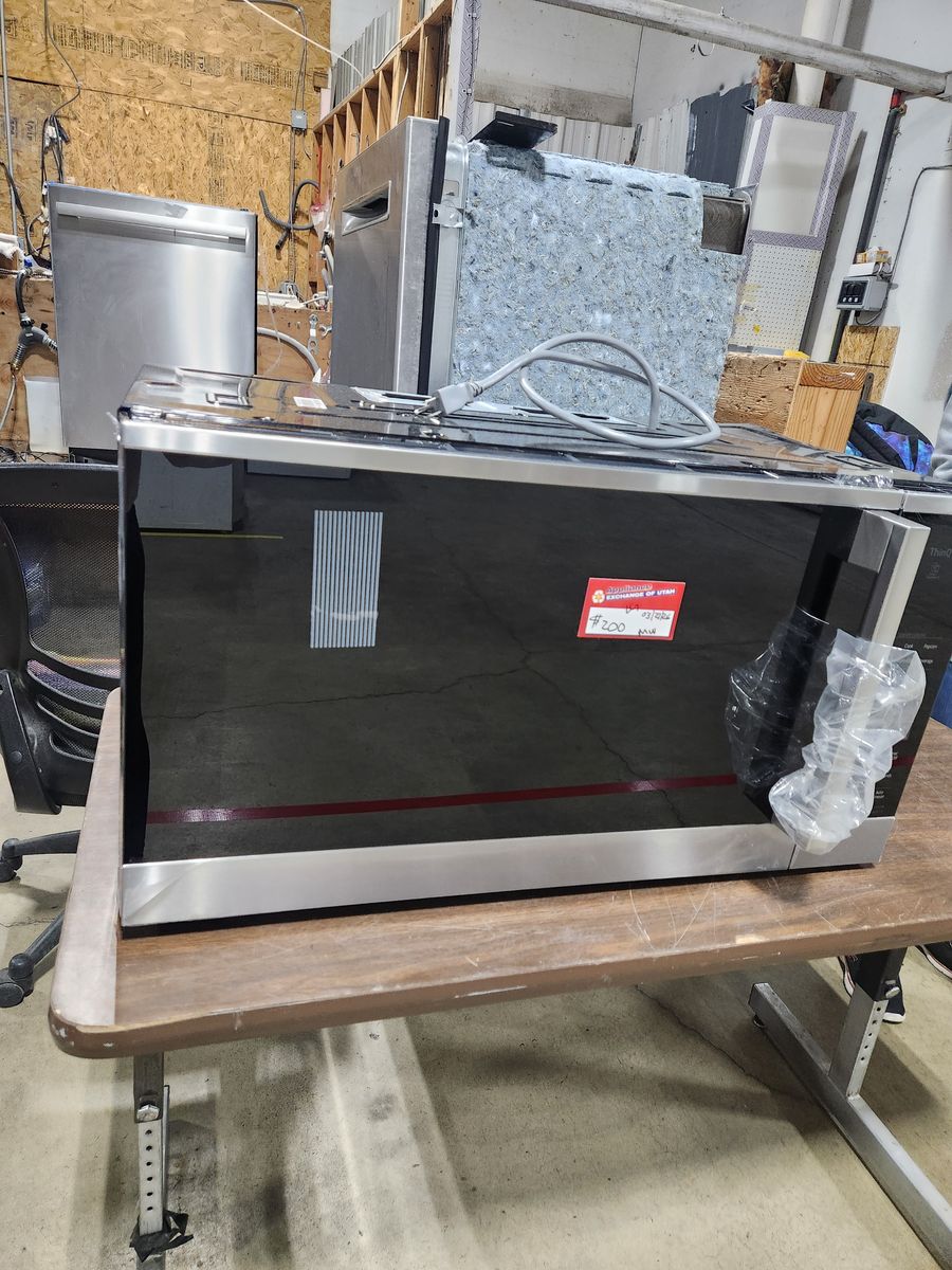 BEAUTIFUL LG THINQ STAINLESS STEEL OVER THE RANGE MICROWAVE!