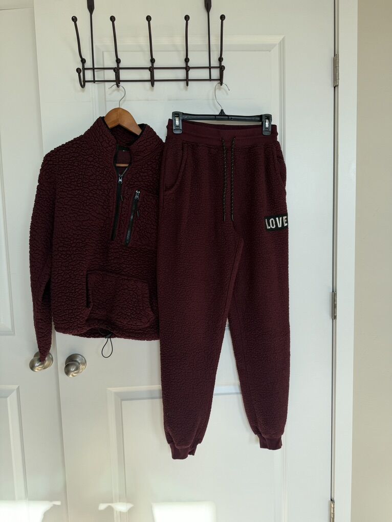 No Boundaries Junior’s Size M(7-9) Fits Women S-M