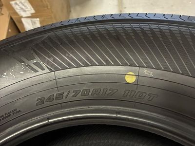 245/70/17 Yokohama Geolanders