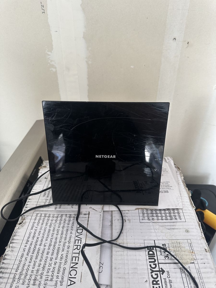 NETGEAR AC1600 WiFi Cable Modem Router (C6250) DOCSIS 3.0