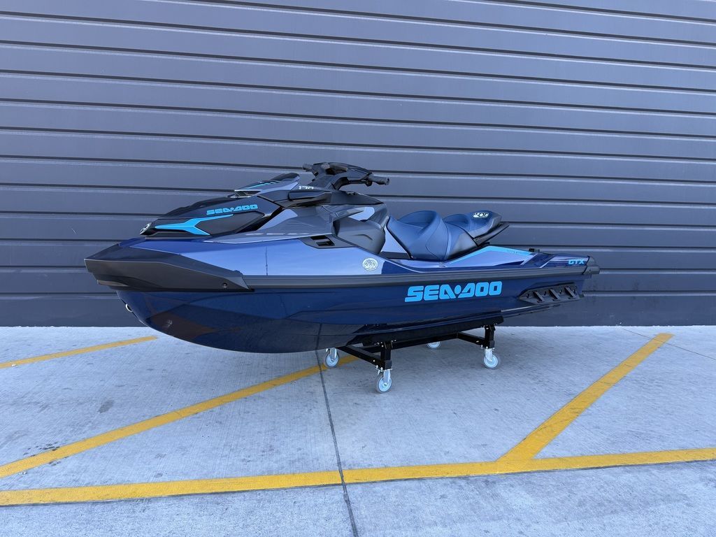 2026 Sea-Doo GTX™ 170 Tech, Audio, iDF, iBR