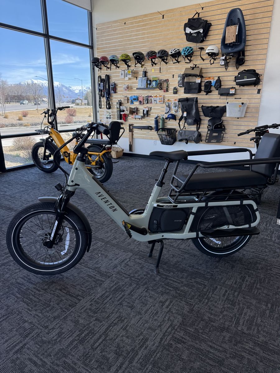 New Aventon Abound LR Cargo E-bike / Electric Bike
