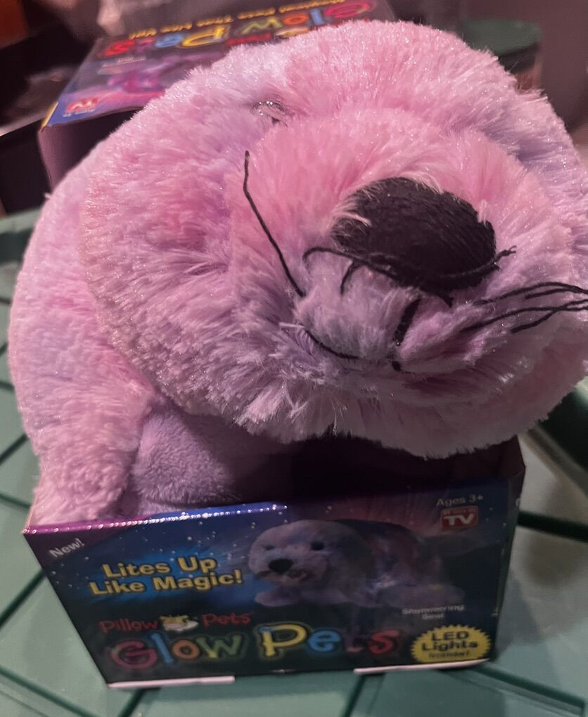 Vintage Pillow Pets Glow Shimmering Seal