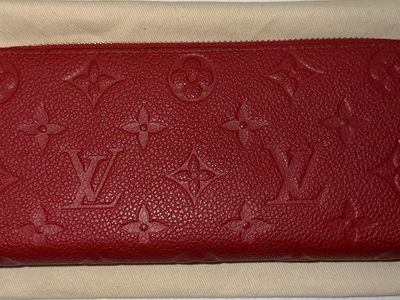 Louis Vuitton Zippy Wallet