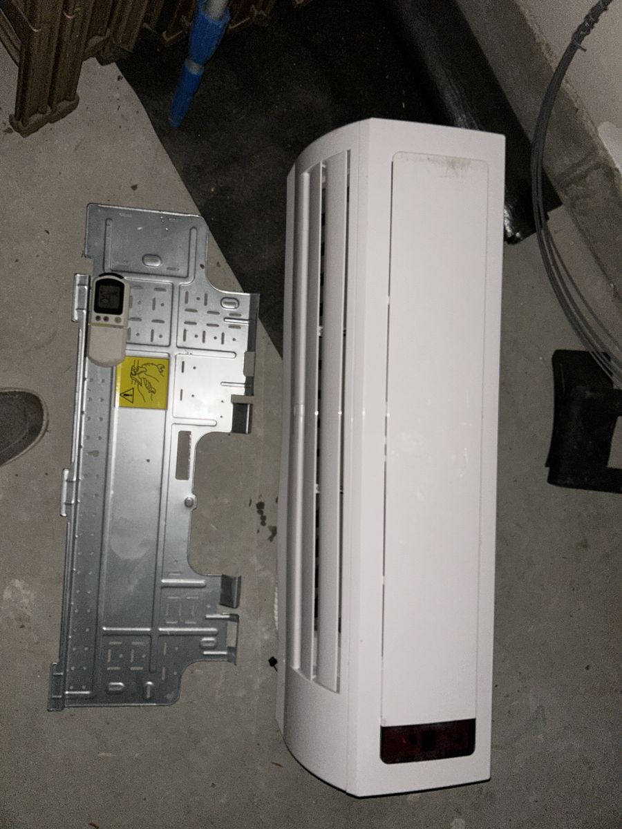 SpacePak 45HW-15 ECM High Wall Hydronic Unit