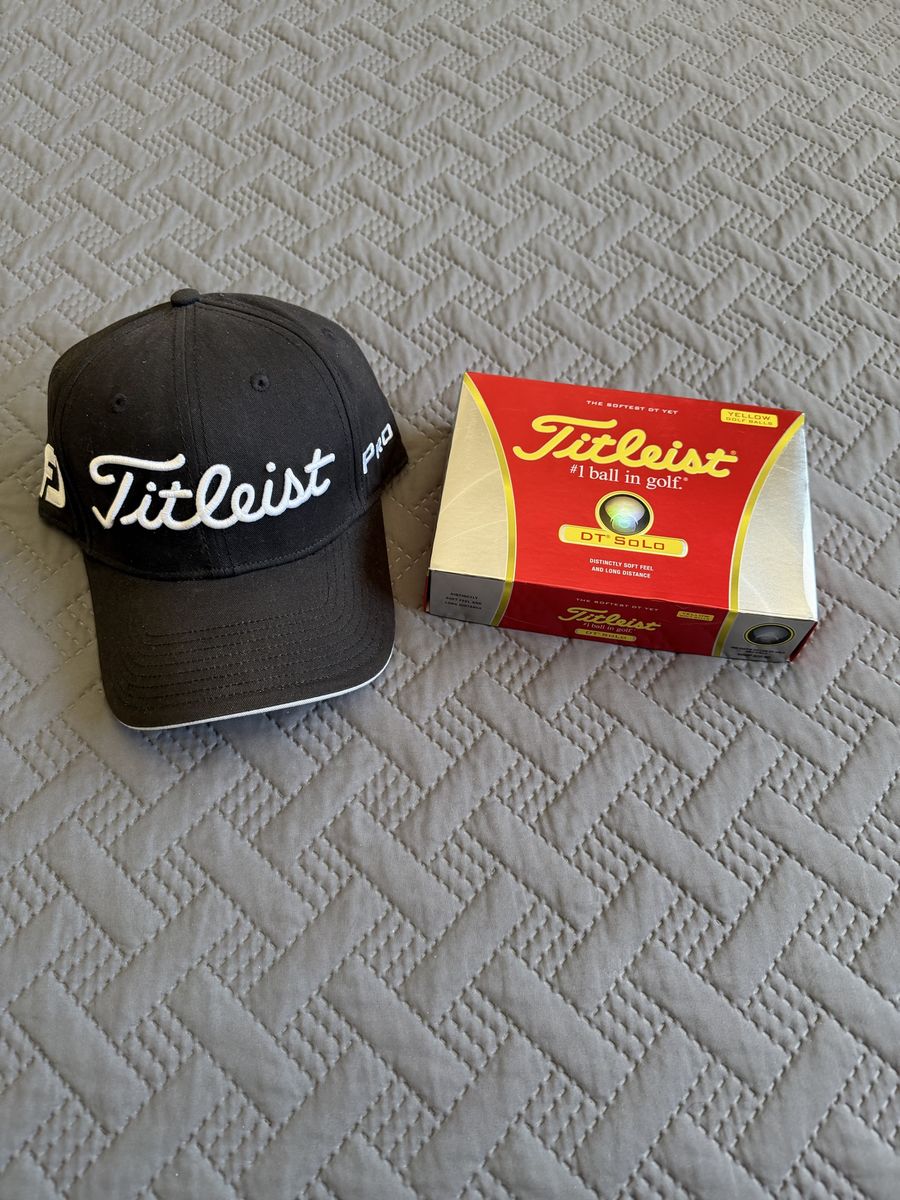 Titleist PRO-V1 FJ Golf hat! And balls! 