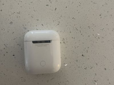 Apple AirPods 2nd Gen Wireless Earbuds with Charging Case - White