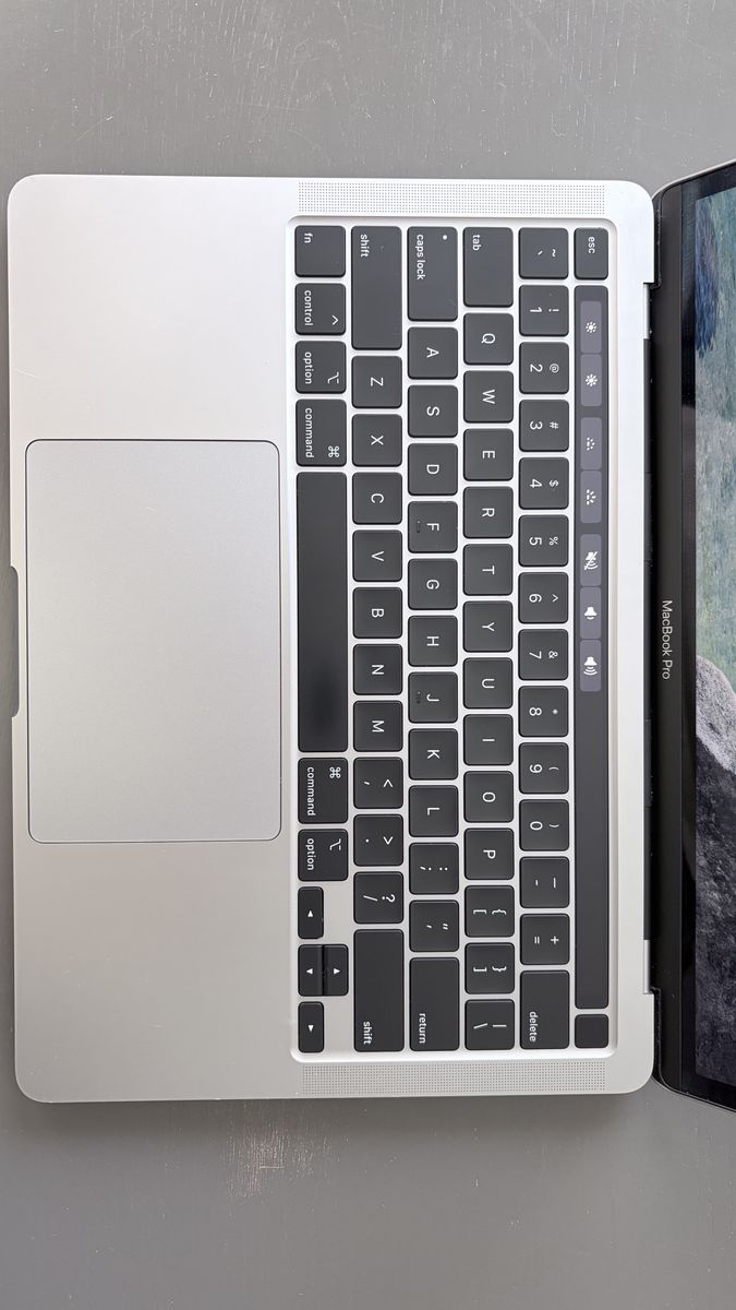 Main image 4