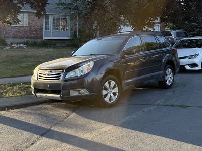 2012 Subaru Outback 2.5i Limited Pwr Moon/Nav