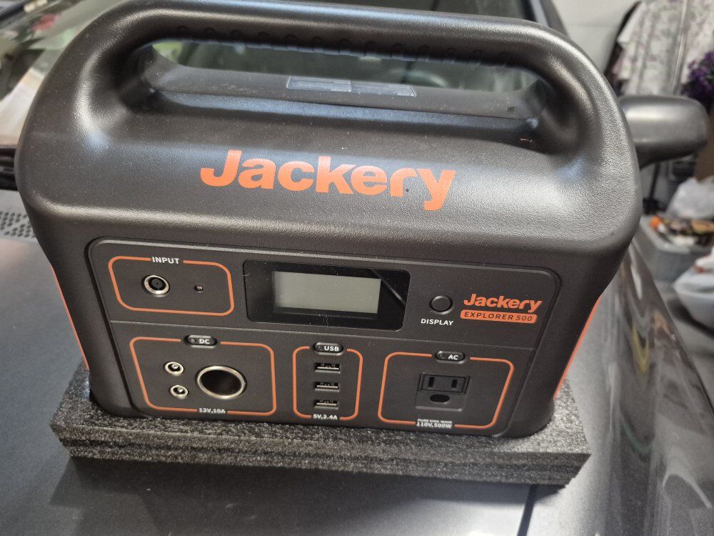 Jackery 500 portable power station- like new