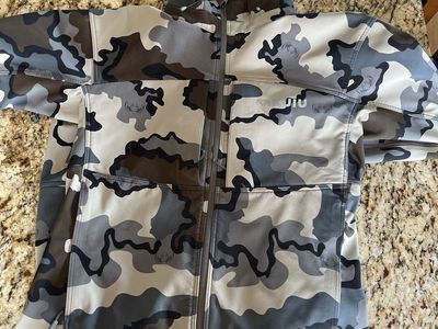 KUIU Guide XL Fleece Jacket - Toray Fabric, 50D Primeflex, DWR, 150g Fleece does run a little small