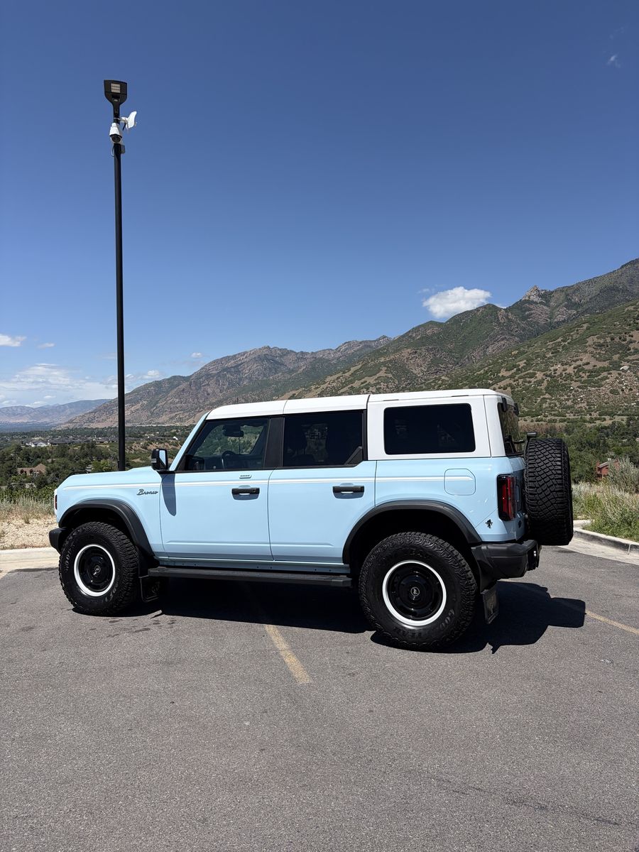 2023 Ford Bronco Heritage Limited Edition