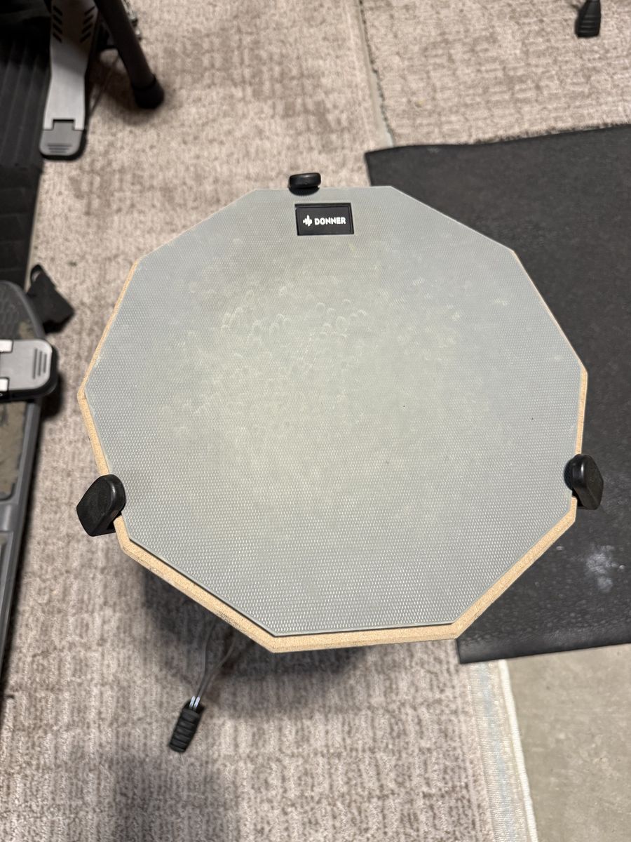 Full drum kit with many accessories