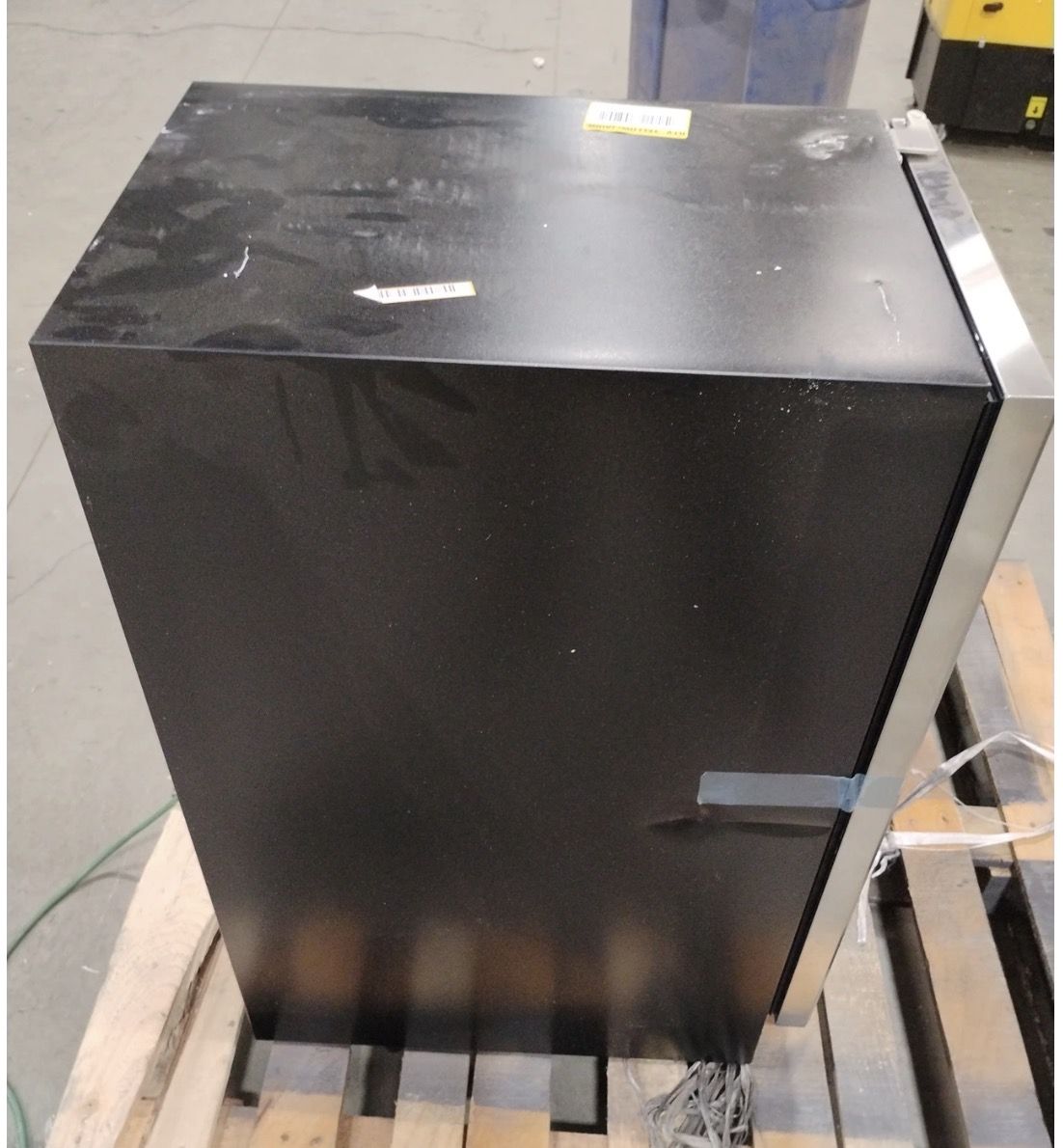 Main image 11