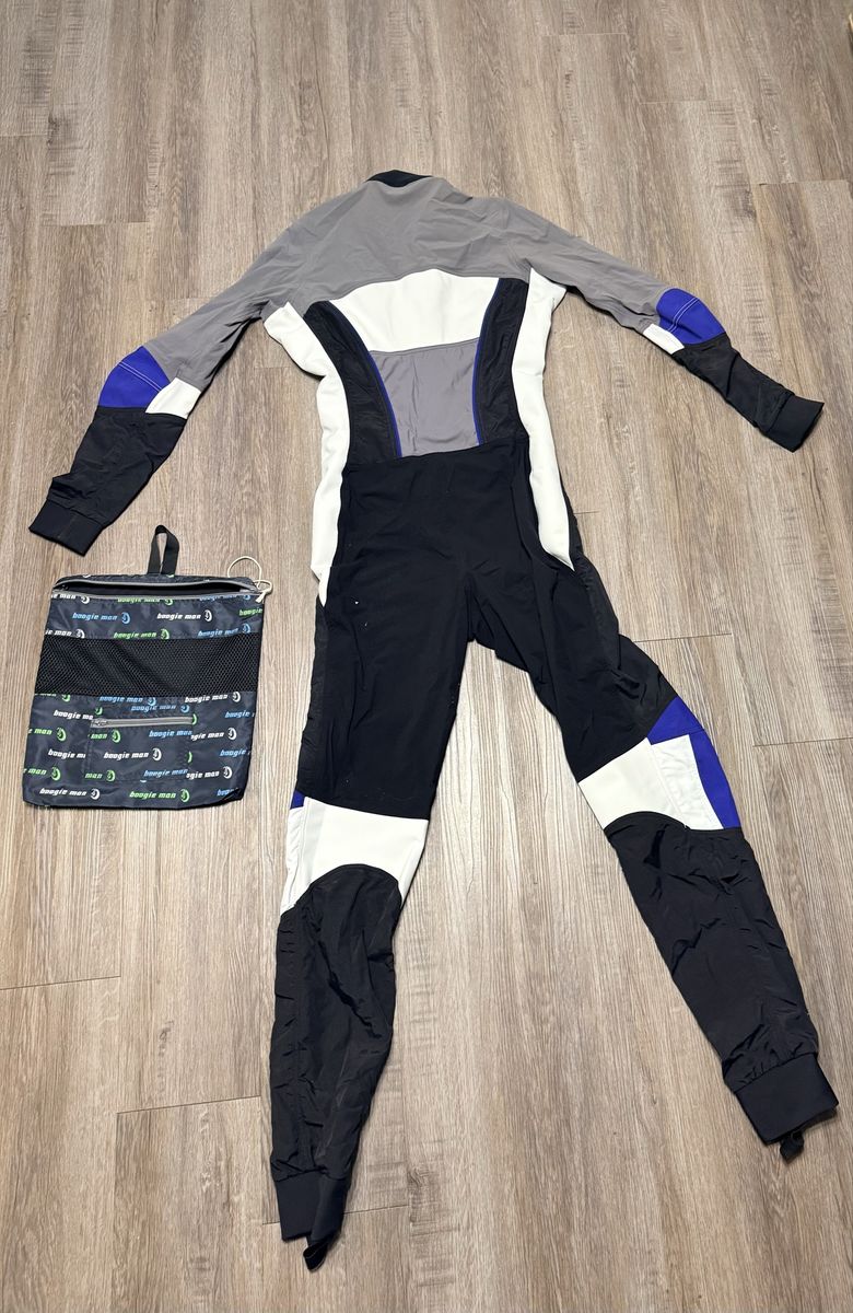 Main image 3