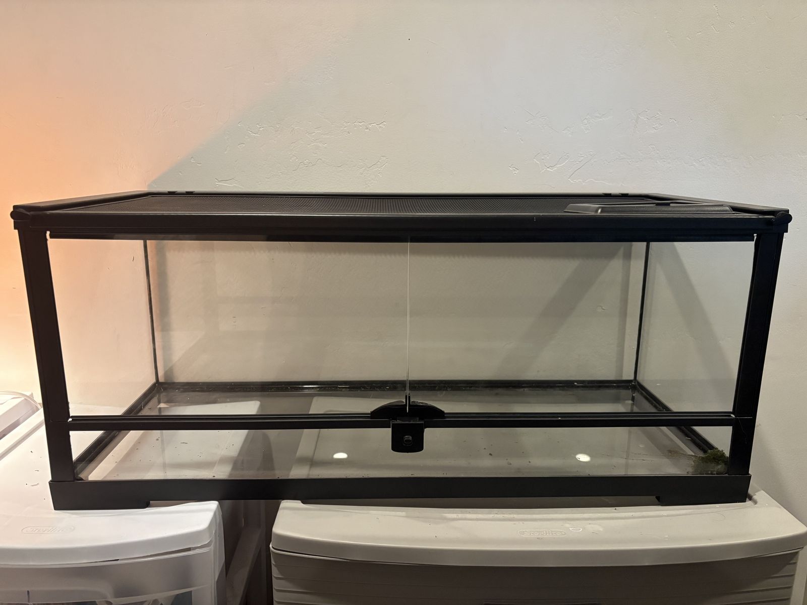 20G Desert Essentials Kit - Open Front Door